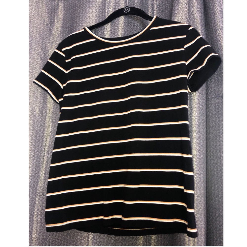 H&M Simple black Tshirt w/ yellow & white stripes